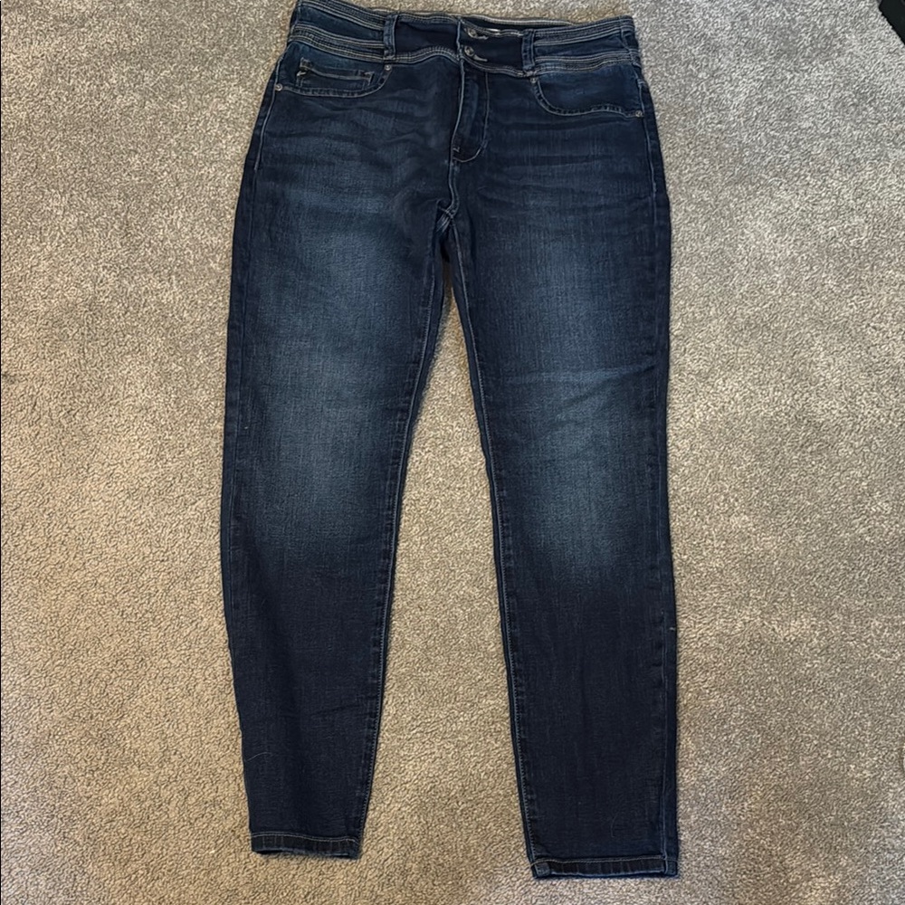 Women's Dark Blue Jeans